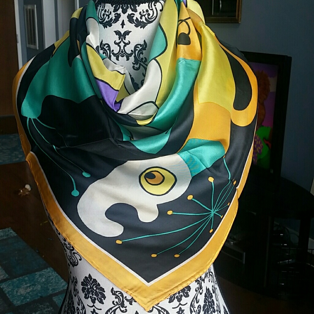 Scarf - Picture 2 of 2